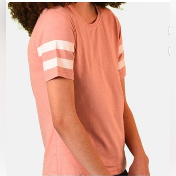 Campus Sutra Women Casual T-Shirt Sz Small Pink/White Arm Stripes New with Tags - Picture 6 of 6